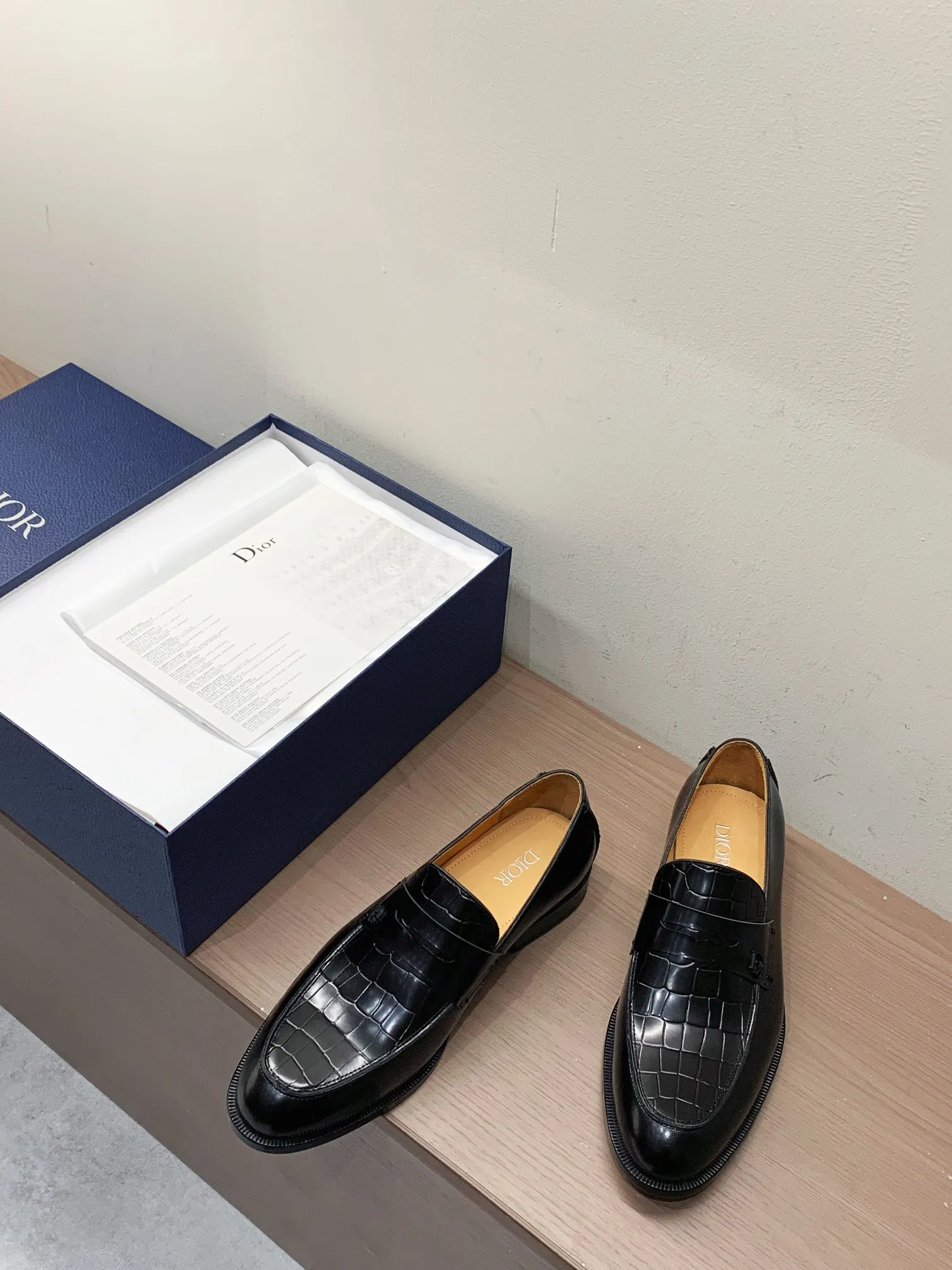 940💰 Dior high-end men's boutique casual leather shoes, imported cowhide upper, water-dyed cowhide lining, imported genuine leather outsole, perfect details, standard code 39-44 (38.45.46 customized, non-returnable and non-exchangeable),